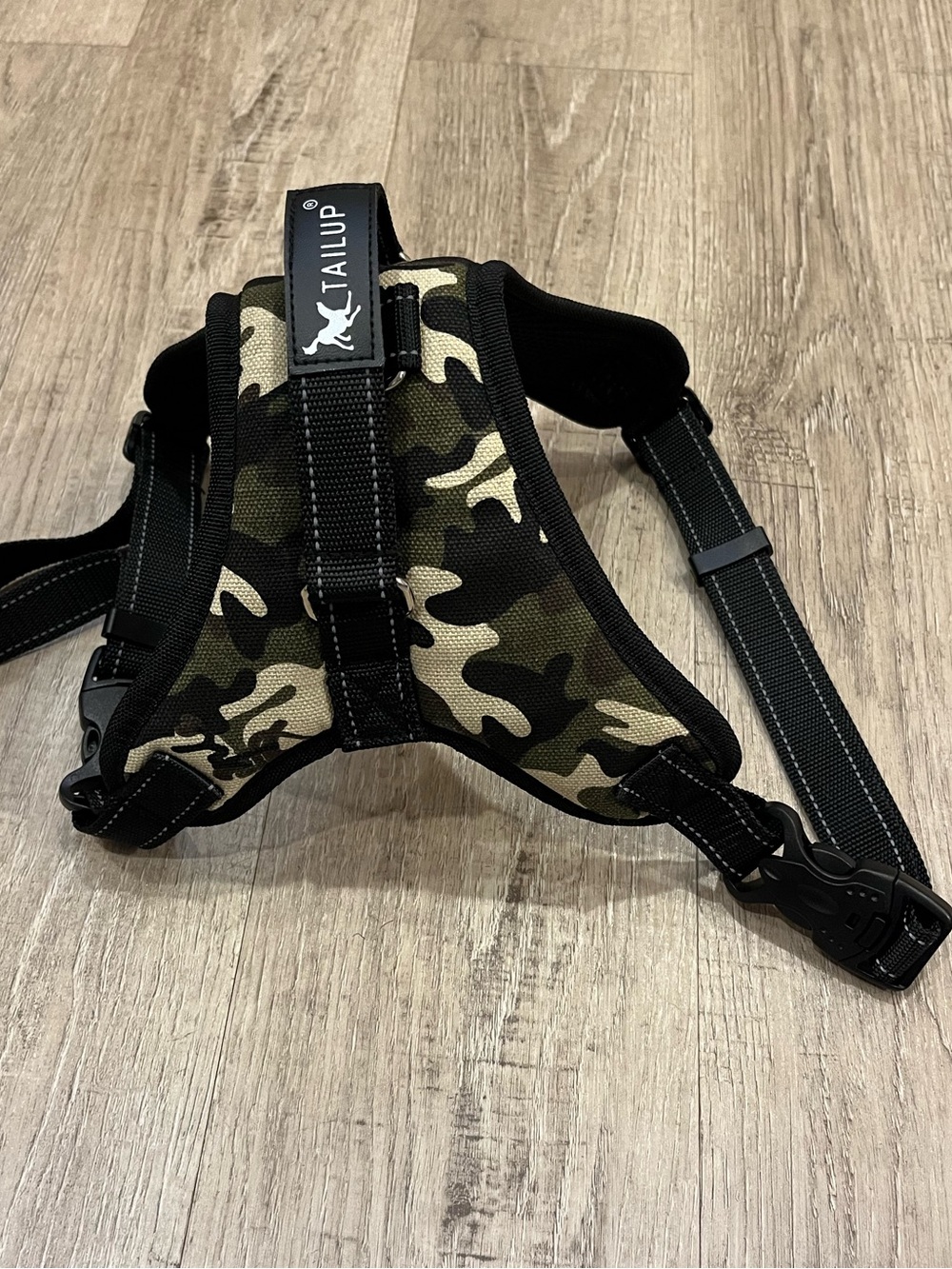 Tail Up Dog Harness - Green Camo Patterned Large - Picture 4 of 6